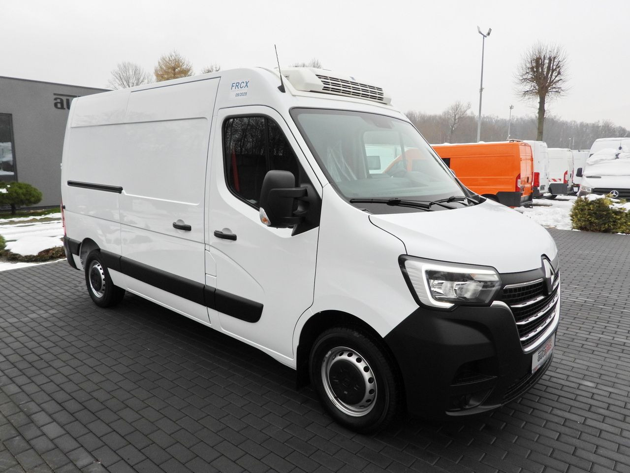 RENAULT MASTER REFRIGERATOR VAN -10*C POWER SUPPLY 230V CRUISE CONTROL NAVIGATION LED LIGHTS AIR CONDITIONING 150HP - Kølebil: billede 4 RENAULT MASTER REFRIGERATOR VAN -10*C POWER SUPPLY 230V CRUISE CONTROL NAVIGATION LED LIGHTS AIR CONDITIONING 150HP - Kølebil: billede 4