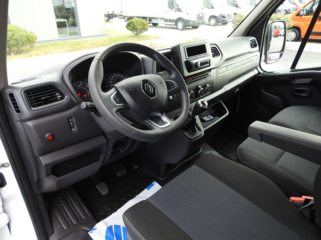 RENAULT MASTER TARPAULIN 10 PALLETS CRUISE CONTROL AIR CONDITIONING LED LIGHTS PNEUMATICS 165HP - Varebil med presenning: billede 2 RENAULT MASTER TARPAULIN 10 PALLETS CRUISE CONTROL AIR CONDITIONING LED LIGHTS PNEUMATICS 165HP - Varebil med presenning: billede 2