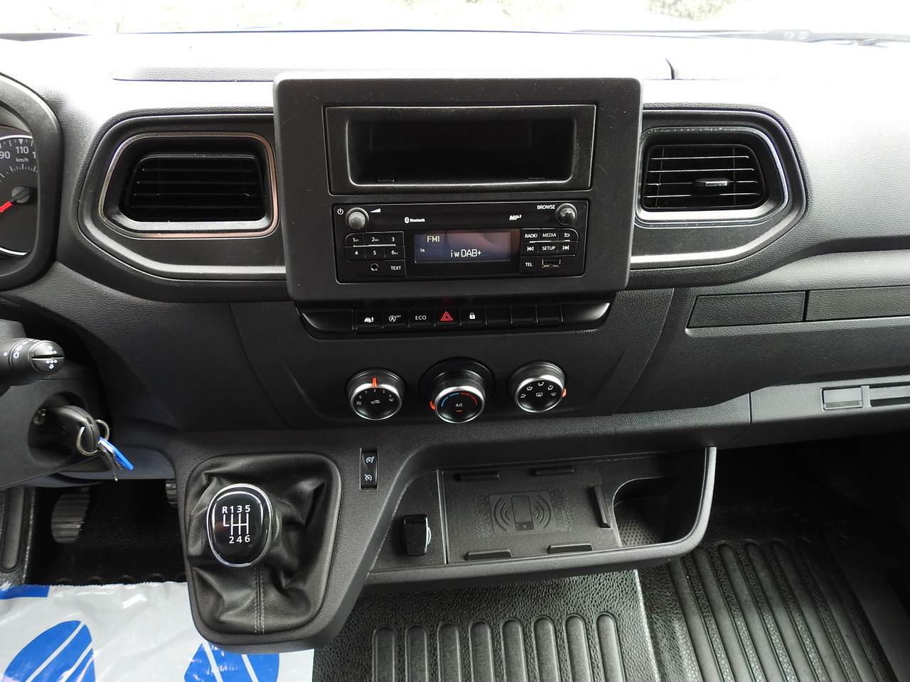 Varebil med presenning RENAULT MASTER TARPAULIN 10 PALLETS WEBASTO CRUISE CONTROL AIR CONDITIONING LED LIGHTS 165HP: billede 35 Varebil med presenning RENAULT MASTER TARPAULIN 10 PALLETS WEBASTO CRUISE CONTROL AIR CONDITIONING LED LIGHTS 165HP: billede 35