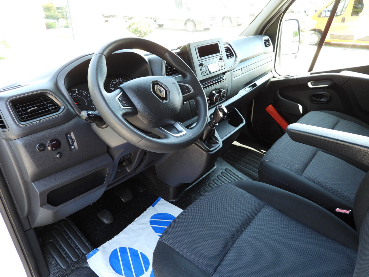 RENAULT MASTER TARPAULIN 10 PALLETS WEBASTO CRUISE CONTROL LED LIGHTS PNEUMATICS AIR CONDITIONING 165HP - Varebil med presenning: billede 2 RENAULT MASTER TARPAULIN 10 PALLETS WEBASTO CRUISE CONTROL LED LIGHTS PNEUMATICS AIR CONDITIONING 165HP - Varebil med presenning: billede 2