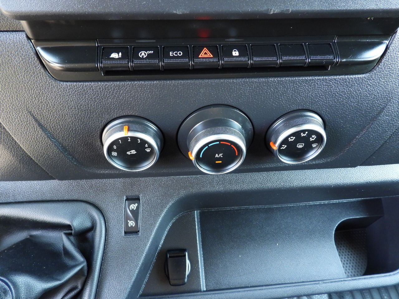 Varebil med presenning RENAULT MASTER TARPAULIN 10 PALLETS WEBASTO CRUISE CONTROL LED LIGHTS PNEUMATICS AIR CONDITIONING 165HP: billede 40 Varebil med presenning RENAULT MASTER TARPAULIN 10 PALLETS WEBASTO CRUISE CONTROL LED LIGHTS PNEUMATICS AIR CONDITIONING 165HP: billede 40