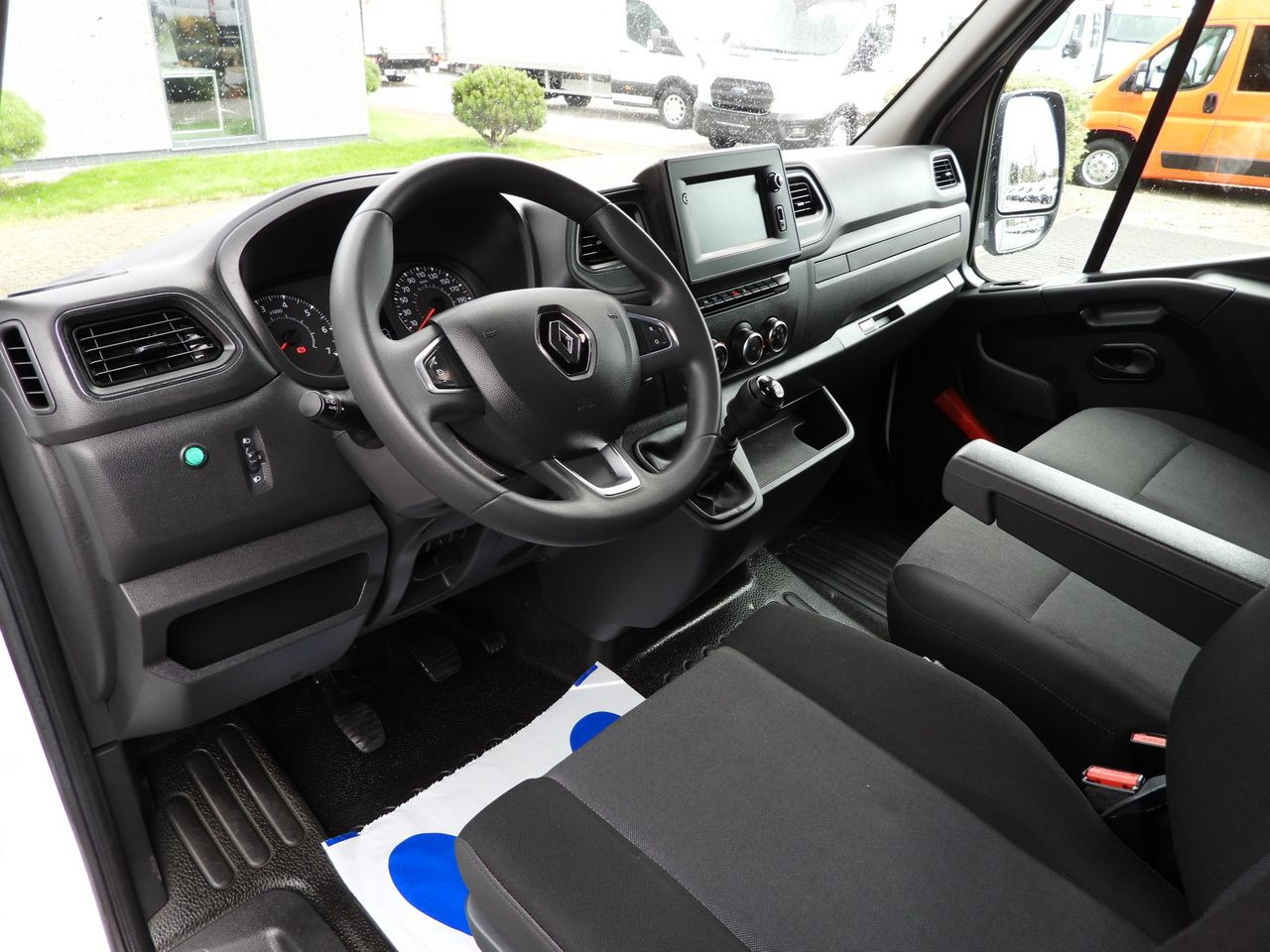 RENAULT MASTER TARPAULIN 10 PALLETS WEBASTO CRUISE CONTROL NAVIGATION LED LIGHTS TWIN WHEELS AIR CONDITIONING 165HP - Varebil med presenning: billede 2 RENAULT MASTER TARPAULIN 10 PALLETS WEBASTO CRUISE CONTROL NAVIGATION LED LIGHTS TWIN WHEELS AIR CONDITIONING 165HP - Varebil med presenning: billede 2