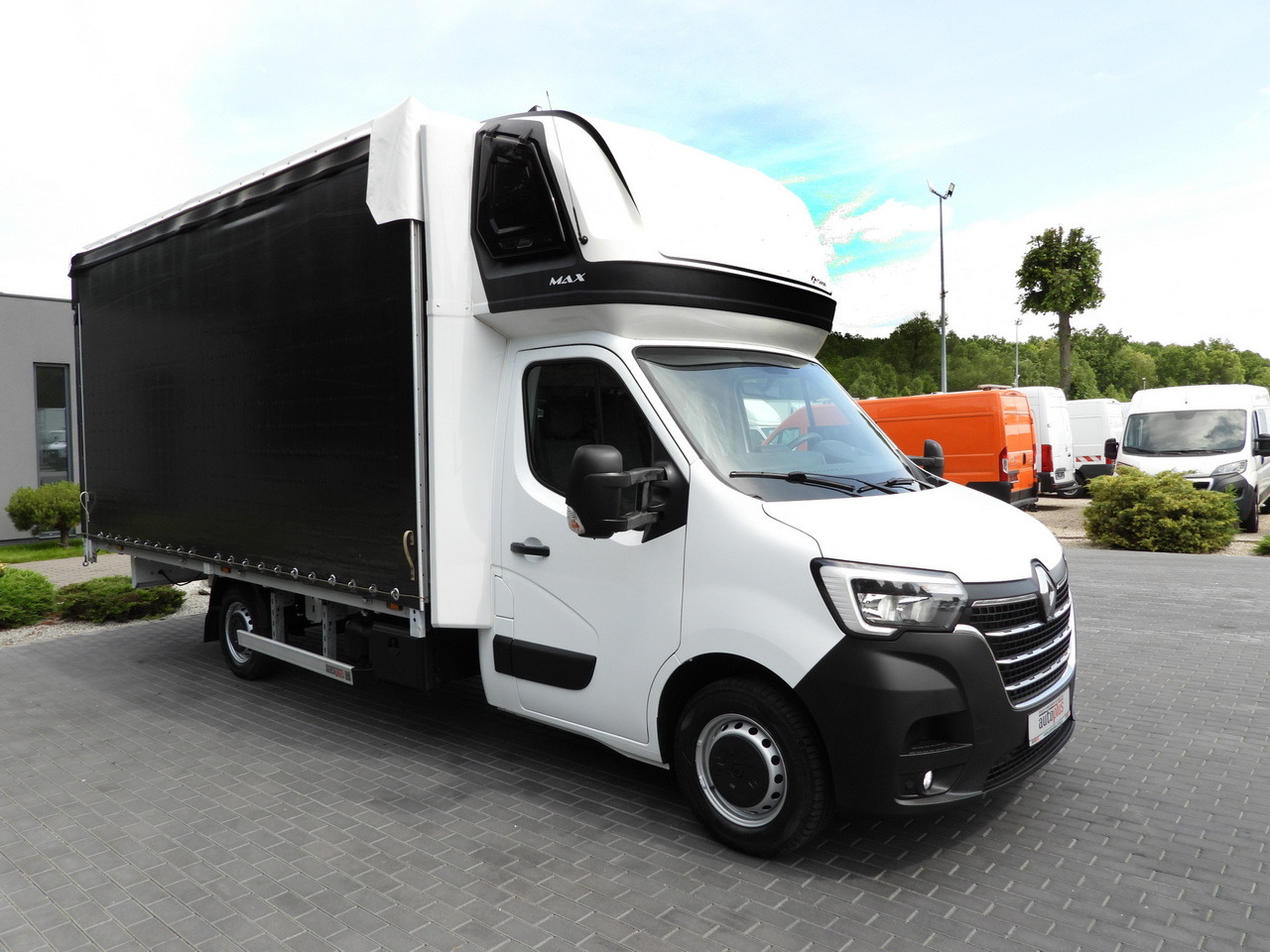 RENAULT MASTER TARPAULIN 12 PALLETS WEBASTO CRUISE CONTROL LED LIGHTS PNEUMATICS AIR CONDITIONING 165HP - Varebil med presenning: billede 4 RENAULT MASTER TARPAULIN 12 PALLETS WEBASTO CRUISE CONTROL LED LIGHTS PNEUMATICS AIR CONDITIONING 165HP - Varebil med presenning: billede 4