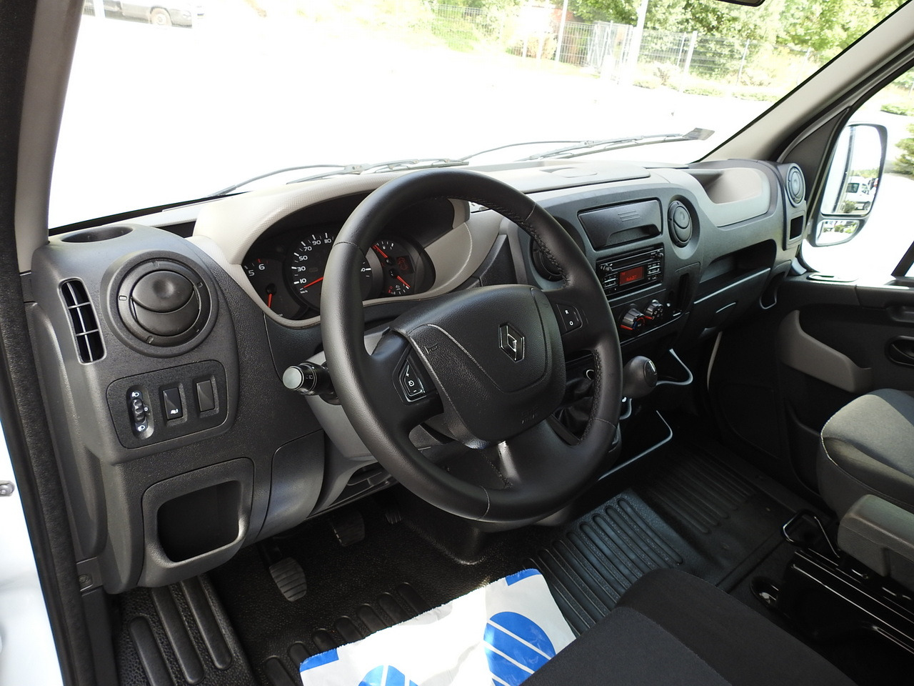 RENAULT MASTER TARPAULIN 8 PALLETS CRUISE CONTROL AIR CONDITIONING 170HP - Varebil med presenning: billede 2 RENAULT MASTER TARPAULIN 8 PALLETS CRUISE CONTROL AIR CONDITIONING 170HP - Varebil med presenning: billede 2