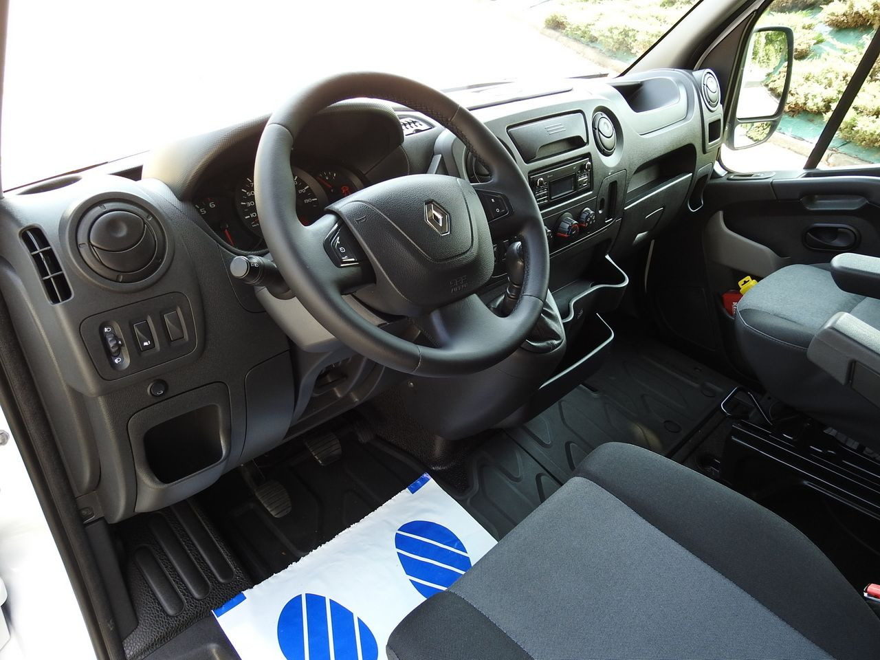 RENAULT MASTER TARPAULIN 8 PALLETS WEBASTO CRUISE CONTROL PNEUMATICS AIR CONDITIONING 170HP - Varebil med presenning: billede 2 RENAULT MASTER TARPAULIN 8 PALLETS WEBASTO CRUISE CONTROL PNEUMATICS AIR CONDITIONING 170HP - Varebil med presenning: billede 2