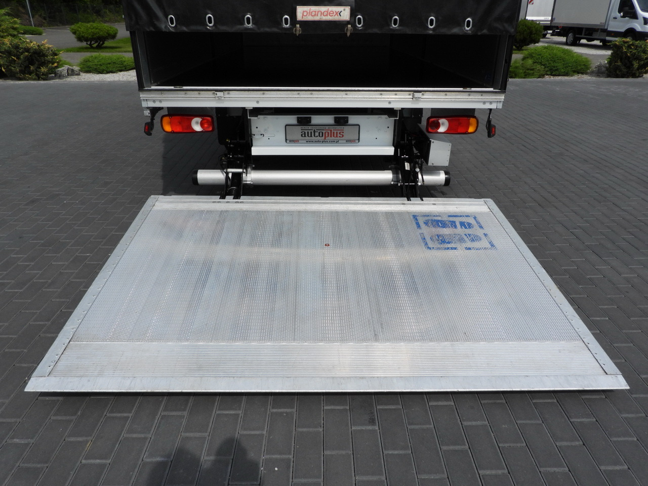 Varebil med presenning RENAULT MASTER TARPAULIN LIFT 9 PALLETS WEBASTO CRUISE CONTROL LED LIGHTS PNEUMATICS AIR CONDITIONING  165HP: billede 27 Varebil med presenning RENAULT MASTER TARPAULIN LIFT 9 PALLETS WEBASTO CRUISE CONTROL LED LIGHTS PNEUMATICS AIR CONDITIONING  165HP: billede 27