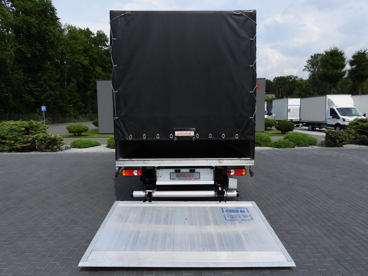 Varebil med presenning RENAULT MASTER TARPAULIN LIFT 9 PALLETS WEBASTO CRUISE CONTROL LED LIGHTS PNEUMATICS AIR CONDITIONING  165HP: billede 26 Varebil med presenning RENAULT MASTER TARPAULIN LIFT 9 PALLETS WEBASTO CRUISE CONTROL LED LIGHTS PNEUMATICS AIR CONDITIONING  165HP: billede 26
