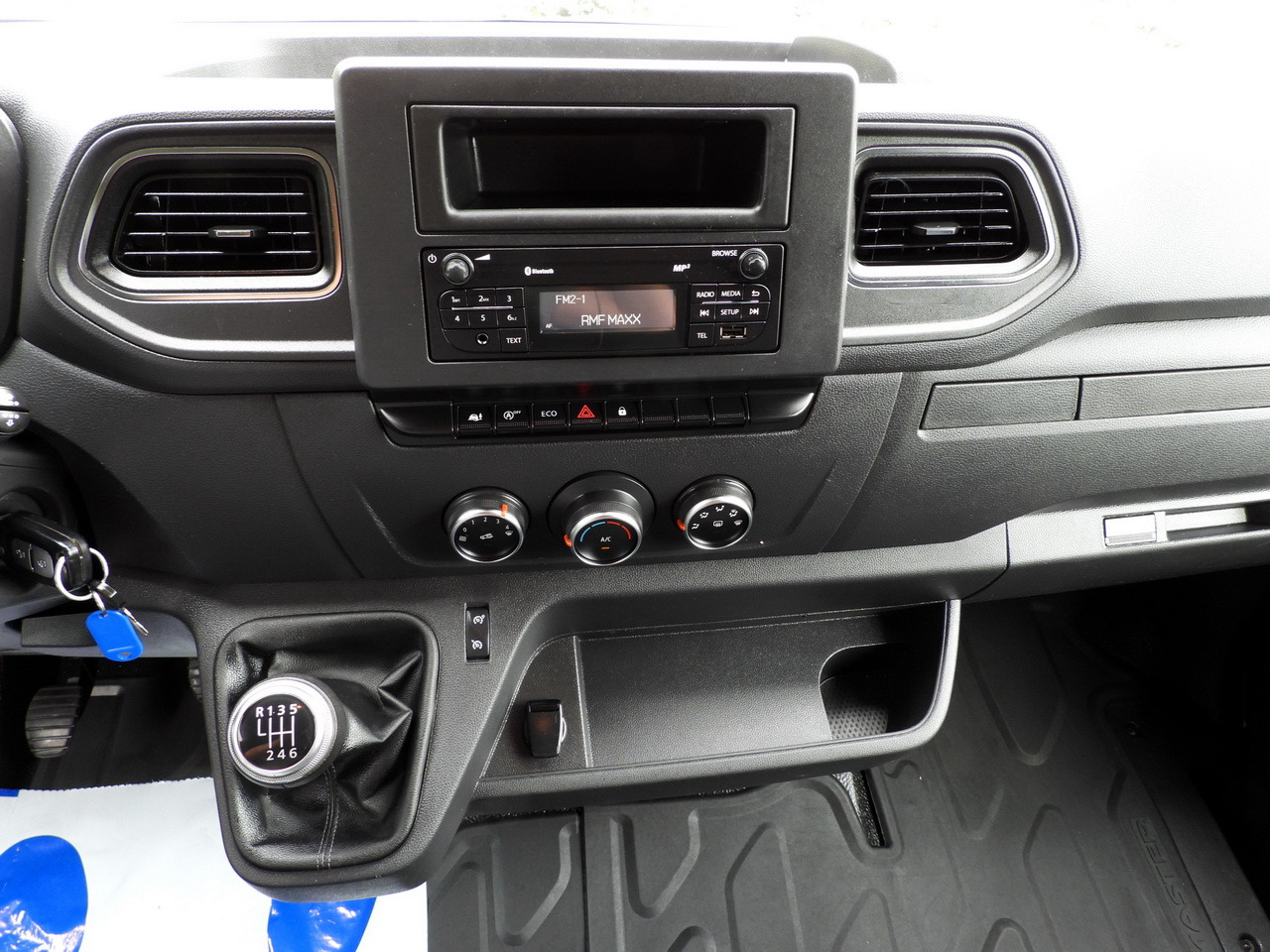 Varebil med presenning RENAULT MASTER TARPAULIN LIFT 9 PALLETS WEBASTO CRUISE CONTROL LED LIGHTS PNEUMATICS AIR CONDITIONING  165HP: billede 36 Varebil med presenning RENAULT MASTER TARPAULIN LIFT 9 PALLETS WEBASTO CRUISE CONTROL LED LIGHTS PNEUMATICS AIR CONDITIONING  165HP: billede 36