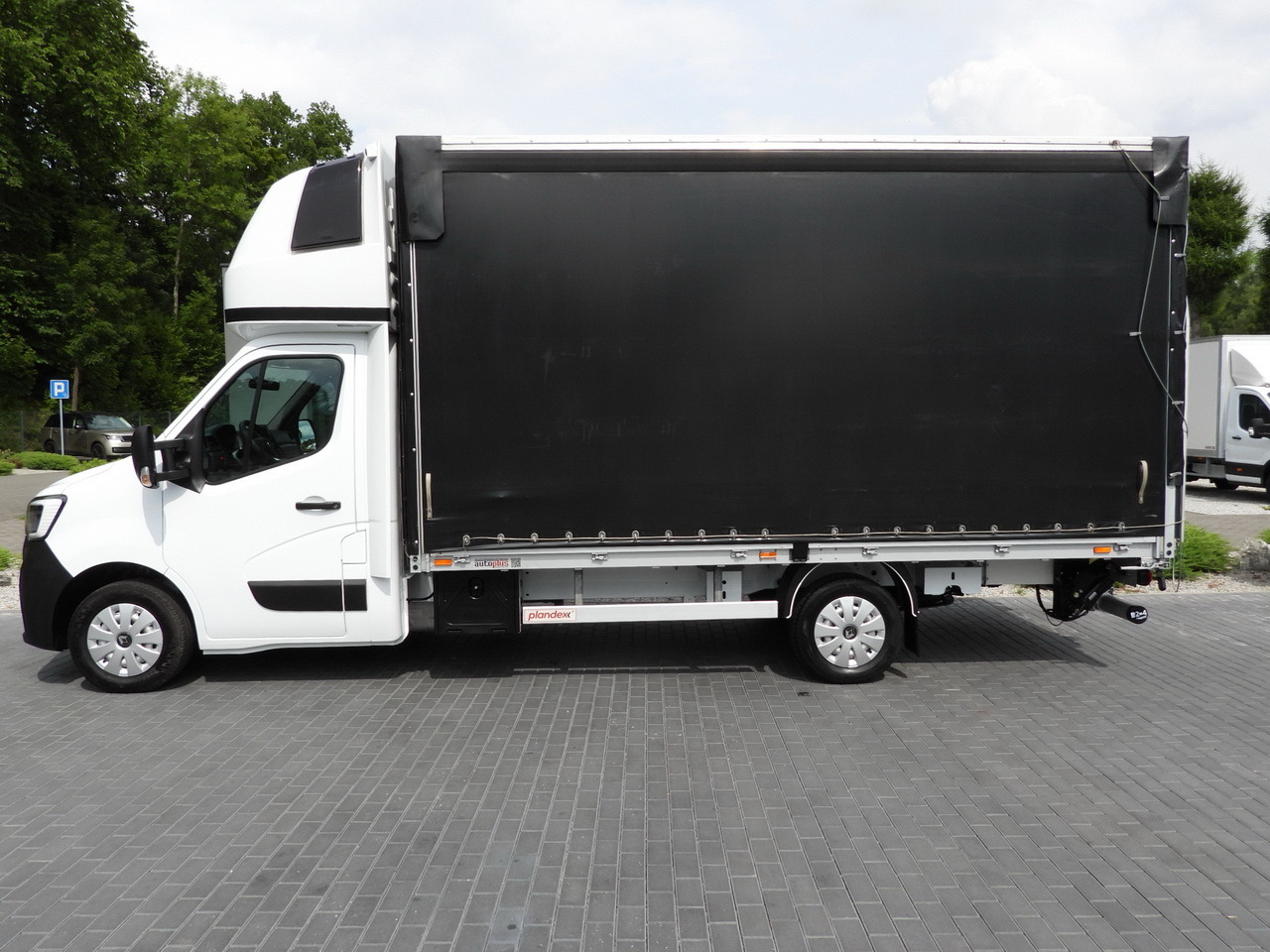 Varebil med presenning RENAULT MASTER TARPAULIN LIFT 9 PALLETS WEBASTO CRUISE CONTROL LED LIGHTS PNEUMATICS AIR CONDITIONING  165HP: billede 8 Varebil med presenning RENAULT MASTER TARPAULIN LIFT 9 PALLETS WEBASTO CRUISE CONTROL LED LIGHTS PNEUMATICS AIR CONDITIONING  165HP: billede 8