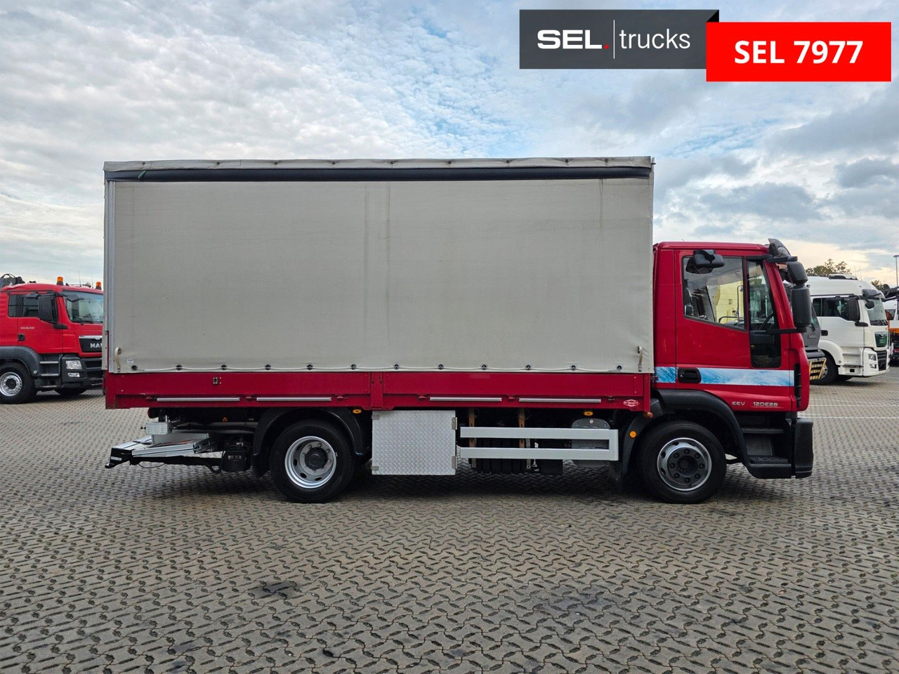 Iveco Eurocargo 120E28 / Ladebordwand / Aluklappen - Lastbil med presenning: billede 4 Iveco Eurocargo 120E28 / Ladebordwand / Aluklappen - Lastbil med presenning: billede 4