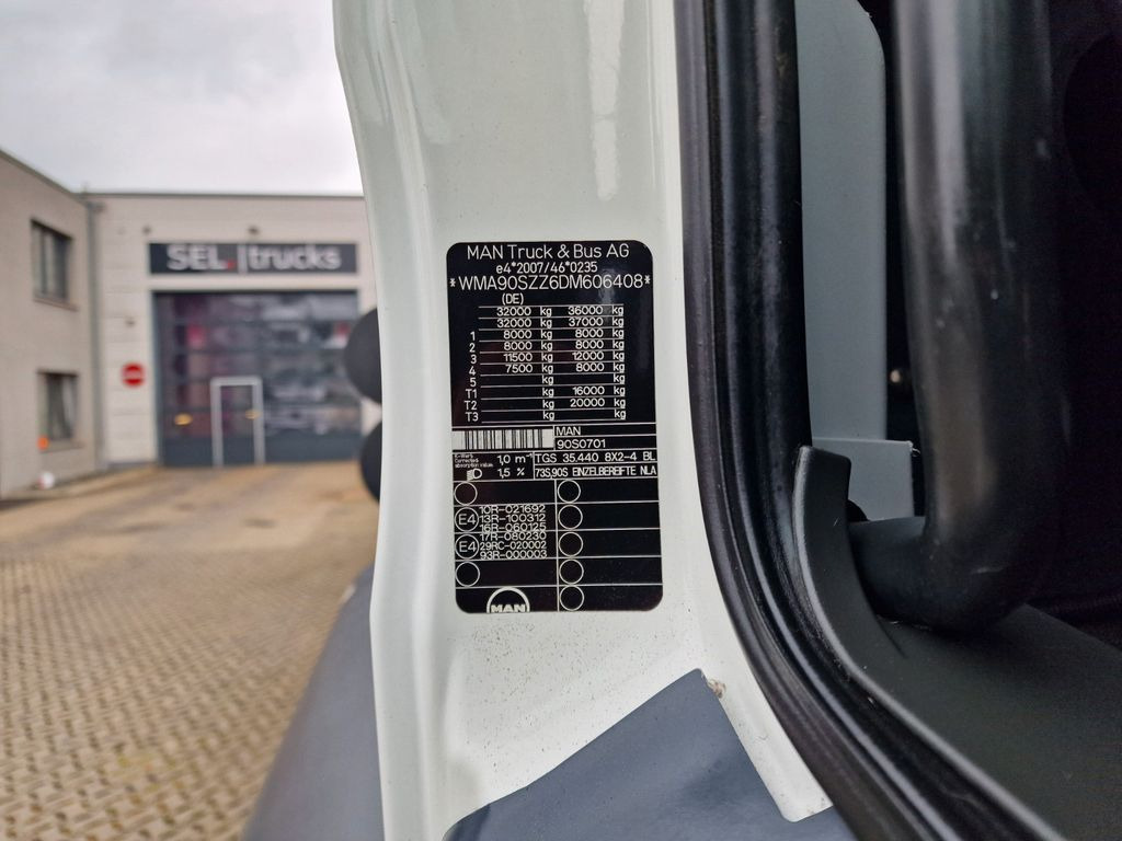 Tankbil MAN TGS 35.440 8X2-4 BL / SILO / 36m3 /Lenkachse MAN TGS 35.440 8X2-4 BL / SILO / 36m3 /Lenkachse: billede 15 Tankbil MAN TGS 35.440 8X2-4 BL / SILO / 36m3 /Lenkachse MAN TGS 35.440 8X2-4 BL / SILO / 36m3 /Lenkachse: billede 15