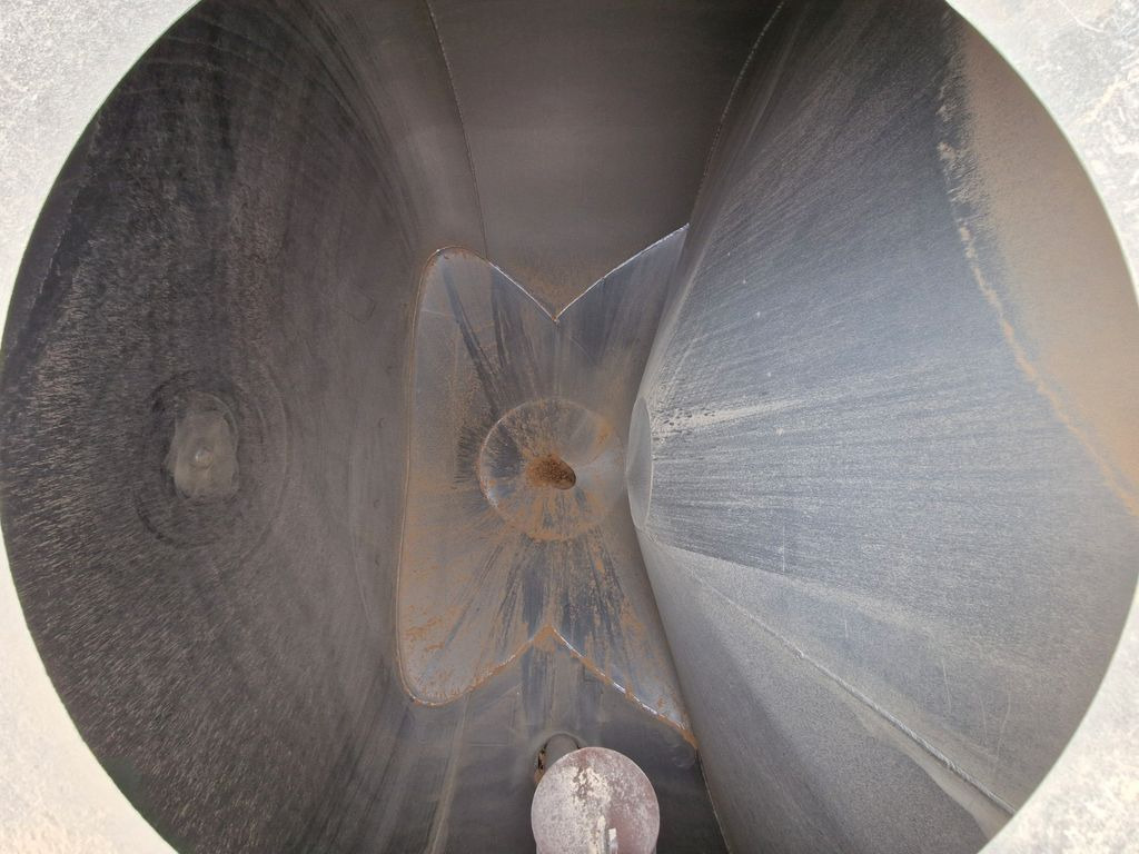 Tankbil MAN TGS 35.440 8X2-4 BL / SILO / 36m3 /Lenkachse MAN TGS 35.440 8X2-4 BL / SILO / 36m3 /Lenkachse: billede 10 Tankbil MAN TGS 35.440 8X2-4 BL / SILO / 36m3 /Lenkachse MAN TGS 35.440 8X2-4 BL / SILO / 36m3 /Lenkachse: billede 10