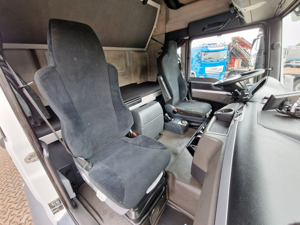 Tankbil MAN TGS 35.440 8X2-4 BL / SILO / 36m3 /Lenkachse MAN TGS 35.440 8X2-4 BL / SILO / 36m3 /Lenkachse: billede 19 Tankbil MAN TGS 35.440 8X2-4 BL / SILO / 36m3 /Lenkachse MAN TGS 35.440 8X2-4 BL / SILO / 36m3 /Lenkachse: billede 19