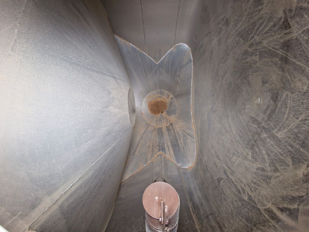 Tankbil MAN TGS 35.440 8X2-4 BL / SILO / 36m3 /Lenkachse MAN TGS 35.440 8X2-4 BL / SILO / 36m3 /Lenkachse: billede 12 Tankbil MAN TGS 35.440 8X2-4 BL / SILO / 36m3 /Lenkachse MAN TGS 35.440 8X2-4 BL / SILO / 36m3 /Lenkachse: billede 12