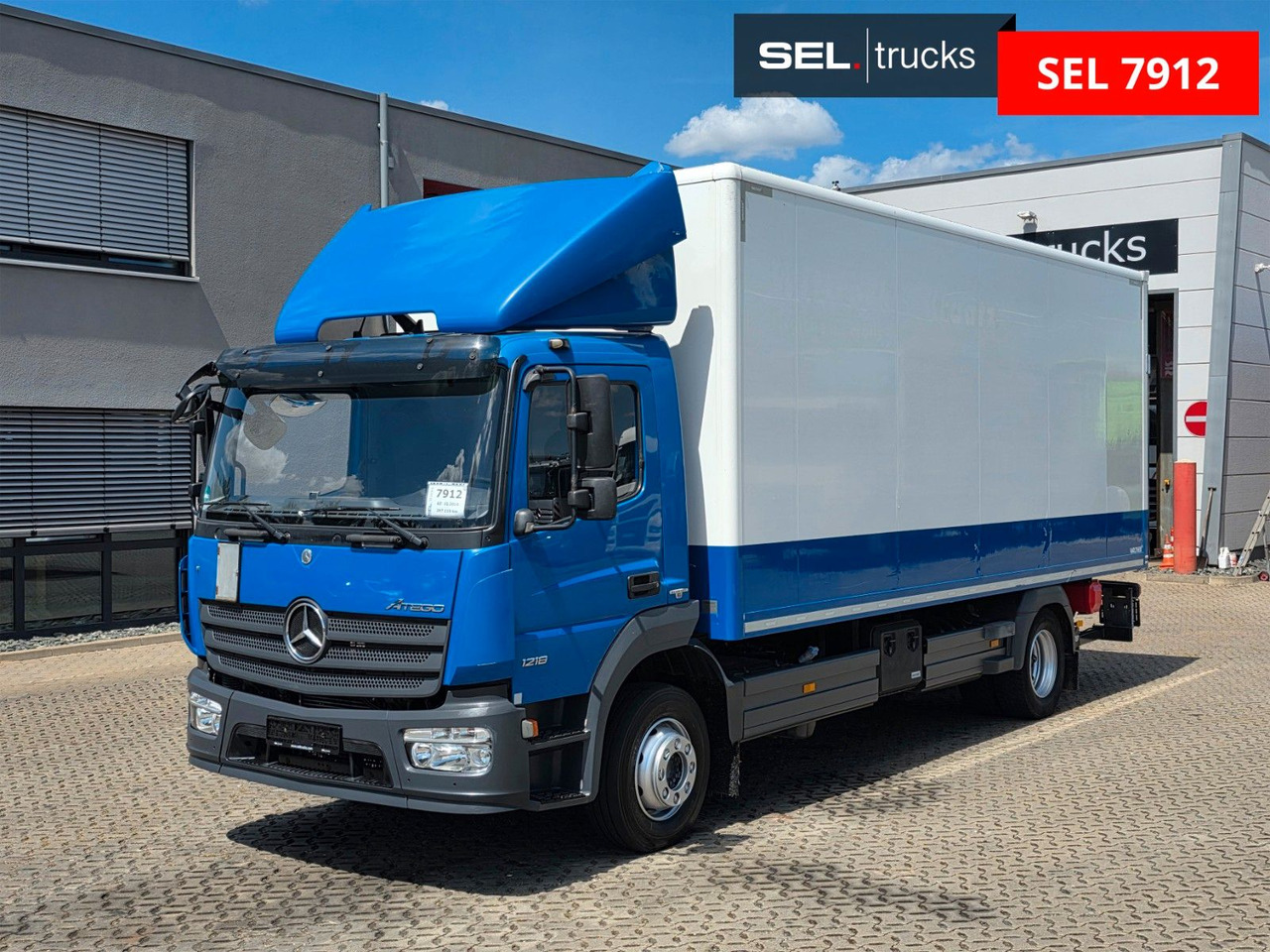 Mercedes-Benz Atego 1218 / Ladebordwand - Lastbil varevogn: billede 1 Mercedes-Benz Atego 1218 / Ladebordwand - Lastbil varevogn: billede 1
