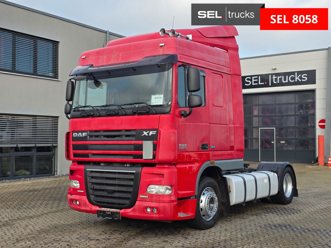 DAF XF 105.460 / ZF Intarder / Standklimaanlage - Trækker: billede 1 DAF XF 105.460 / ZF Intarder / Standklimaanlage - Trækker: billede 1