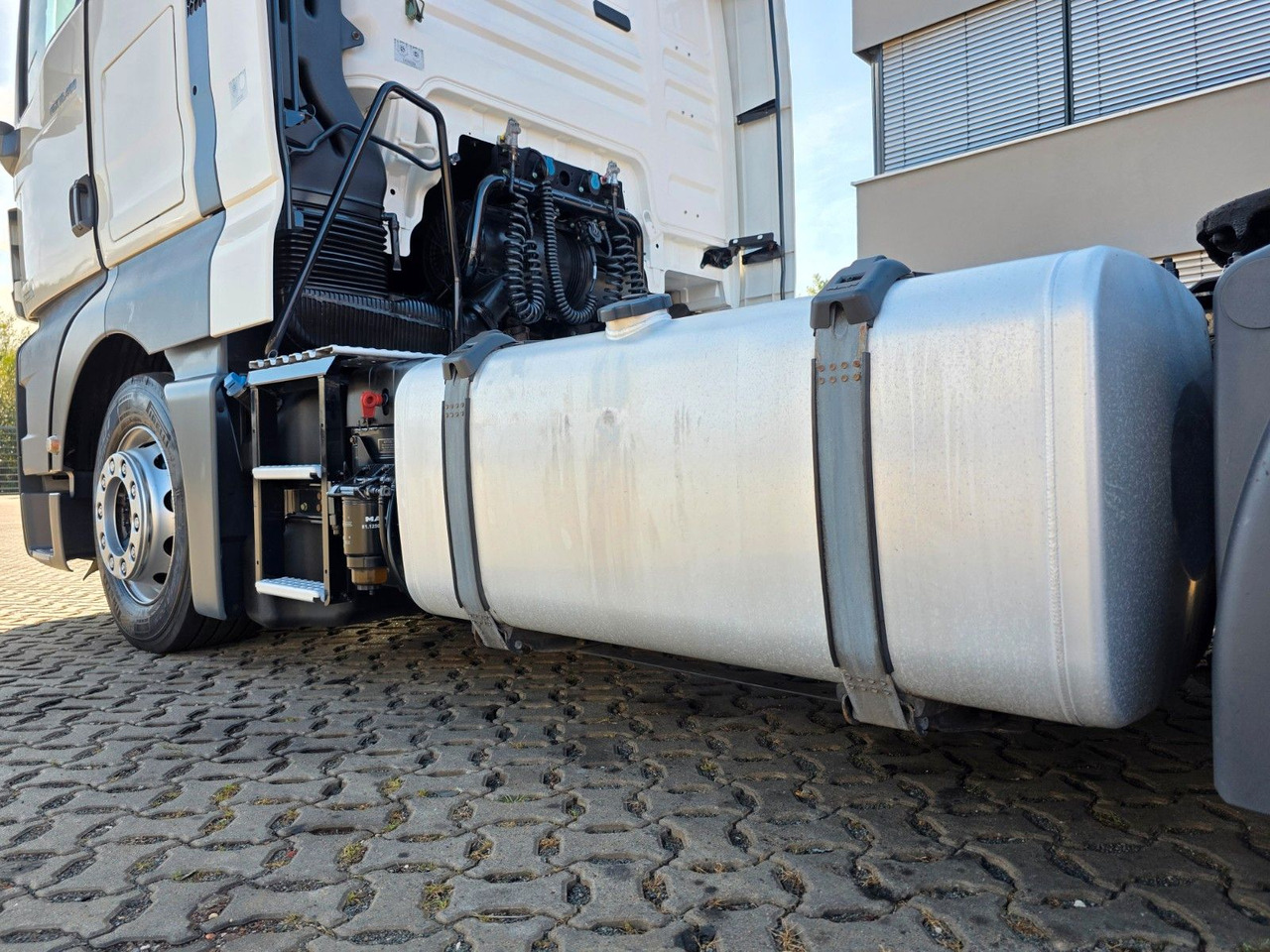 Trækker MAN TGX 18.460 4X2 LLS-U: billede 13 Trækker MAN TGX 18.460 4X2 LLS-U: billede 13