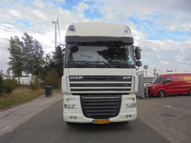 DAF XF 105 410 NL truck - Containerbil/ Veksellad lastbil: billede 2 DAF XF 105 410 NL truck - Containerbil/ Veksellad lastbil: billede 2