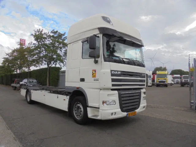 DAF XF 105 410 NL truck - Containerbil/ Veksellad lastbil: billede 3 DAF XF 105 410 NL truck - Containerbil/ Veksellad lastbil: billede 3