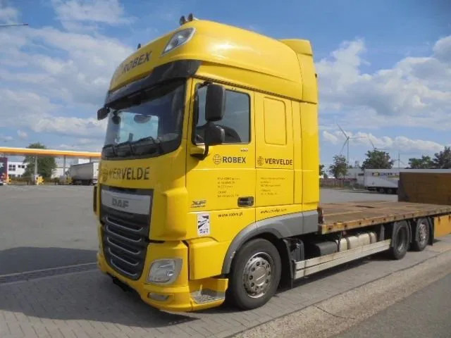 DAF XF 510 FAR 6X2 - Lastbil med lad: billede 1 DAF XF 510 FAR 6X2 - Lastbil med lad: billede 1
