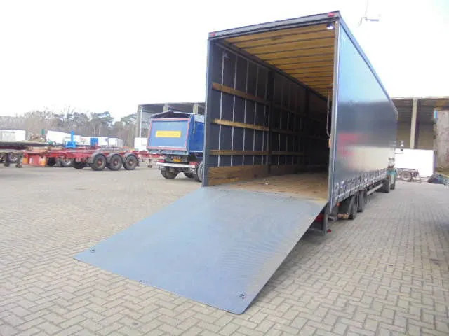 Fruehauf ONCZ 30-218 A - Nedbygget platform sættevogn: billede 2 Fruehauf ONCZ 30-218 A - Nedbygget platform sættevogn: billede 2
