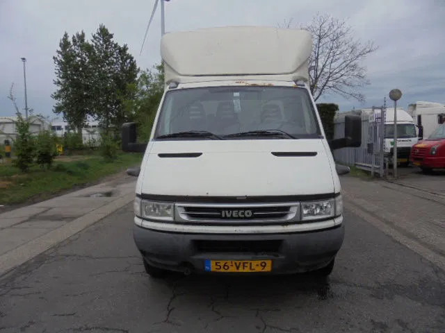 Iveco Daily 40 C14 HPI TREKKER OPLEGGER - Varebil med kasse, Mandskabsbil: billede 2 Iveco Daily 40 C14 HPI TREKKER OPLEGGER - Varebil med kasse, Mandskabsbil: billede 2