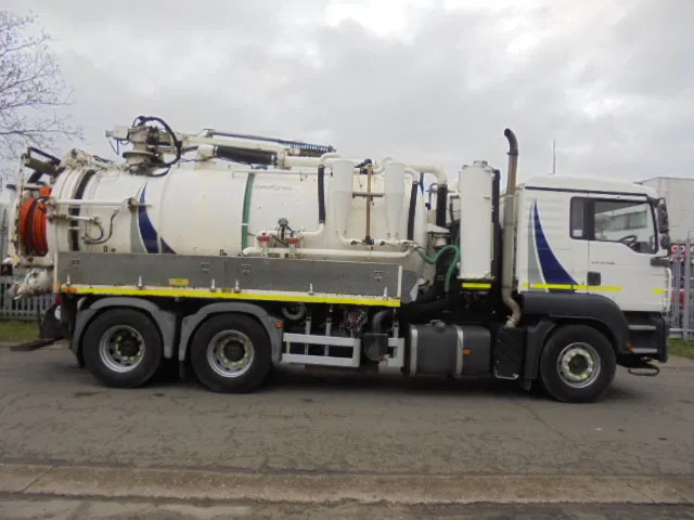 MAN TGA 26.400 6X4 Manual - Slamsugemaskine: billede 3 MAN TGA 26.400 6X4 Manual - Slamsugemaskine: billede 3