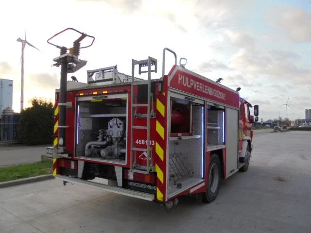 Mercedes-Benz 1124 F - Brandbil: billede 4 Mercedes-Benz 1124 F - Brandbil: billede 4