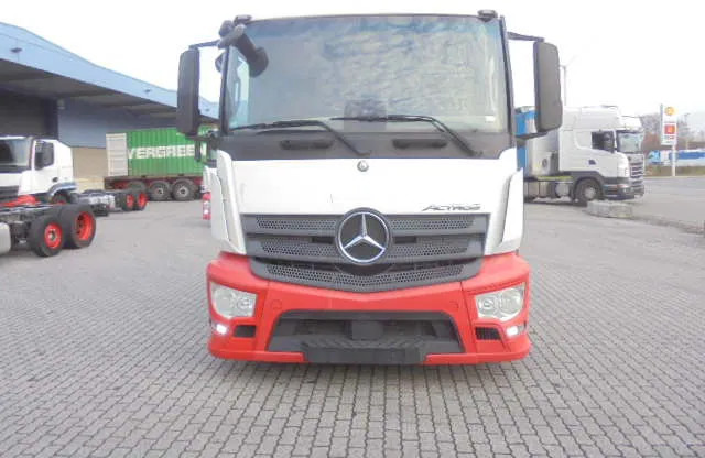 Mercedes-Benz Actros 2340 LL 6X2 - Biltransportør lastbil: billede 2 Mercedes-Benz Actros 2340 LL 6X2 - Biltransportør lastbil: billede 2