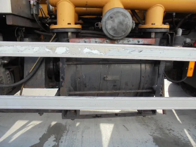 Mercedes-Benz Actros 2532 LENA ADR - Slamsugemaskine: billede 4 Mercedes-Benz Actros 2532 LENA ADR - Slamsugemaskine: billede 4