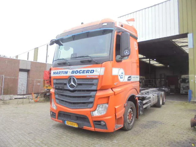 Mercedes-Benz Actros 2542 LS 6X2 ENGINE BROKE - Containerbil/ Veksellad lastbil: billede 1 Mercedes-Benz Actros 2542 LS 6X2 ENGINE BROKE - Containerbil/ Veksellad lastbil: billede 1