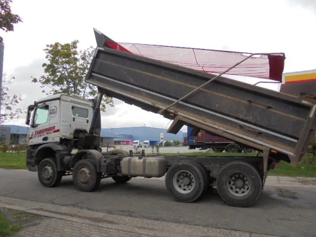 Tipvogn lastbil Mercedes-Benz Arocs 3243 K 8X4: billede 6 Tipvogn lastbil Mercedes-Benz Arocs 3243 K 8X4: billede 6