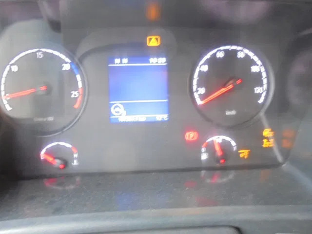 Lastbil kroghejs, Lastbil med kran Scania P370 8X2 HAAK + KRAAN NL TRUCK LOW KM: billede 10 Lastbil kroghejs, Lastbil med kran Scania P370 8X2 HAAK + KRAAN NL TRUCK LOW KM: billede 10