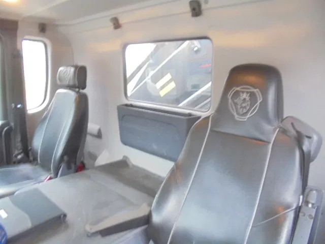 Lastbil kroghejs, Lastbil med kran Scania P370 8X2 HAAK + KRAAN NL TRUCK LOW KM: billede 12 Lastbil kroghejs, Lastbil med kran Scania P370 8X2 HAAK + KRAAN NL TRUCK LOW KM: billede 12