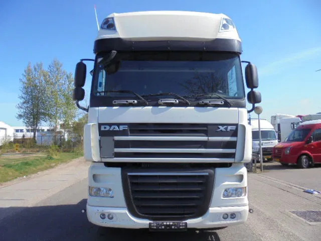 DAF XF 105.460 SUPERSPACE - Trækker: billede 2 DAF XF 105.460 SUPERSPACE - Trækker: billede 2