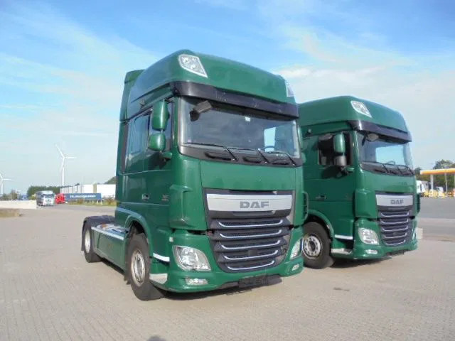 DAF XF 106.460 SUPER SPACE CAB - Trækker: billede 3 DAF XF 106.460 SUPER SPACE CAB - Trækker: billede 3