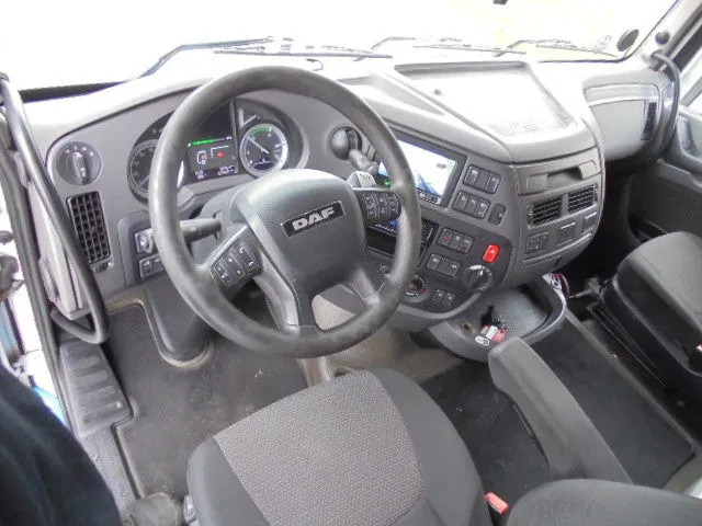 DAF XF 440 SUPER SPACE CAB NL TRUCK - Trækker: billede 4 DAF XF 440 SUPER SPACE CAB NL TRUCK - Trækker: billede 4
