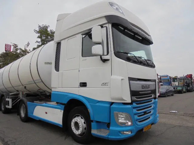 DAF XF 440 SUPER SPACE CAB NL TRUCK - Trækker: billede 2 DAF XF 440 SUPER SPACE CAB NL TRUCK - Trækker: billede 2