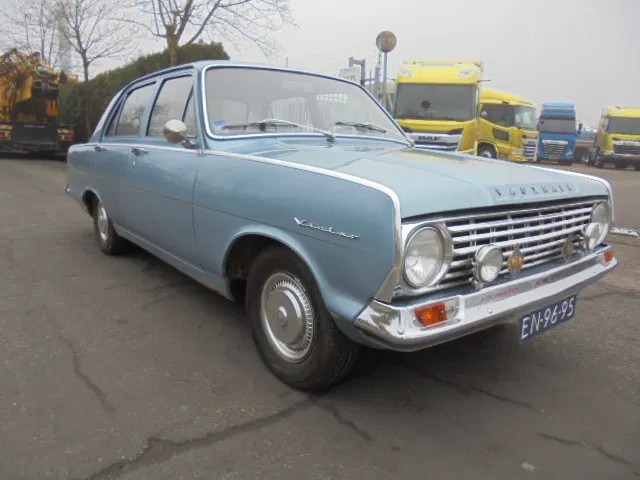 Vauxhall Victor 101 SUPER - Sedan: billede 4 Vauxhall Victor 101 SUPER - Sedan: billede 4