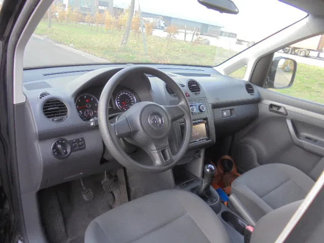Leje en Volkswagen Caddy TD1 BLUEMOTION Volkswagen Caddy TD1 BLUEMOTION: billede 9 Leje en Volkswagen Caddy TD1 BLUEMOTION Volkswagen Caddy TD1 BLUEMOTION: billede 9