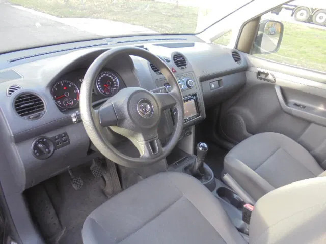 Leje en Volkswagen Caddy TD1 BLUEMOTION Volkswagen Caddy TD1 BLUEMOTION: billede 18 Leje en Volkswagen Caddy TD1 BLUEMOTION Volkswagen Caddy TD1 BLUEMOTION: billede 18