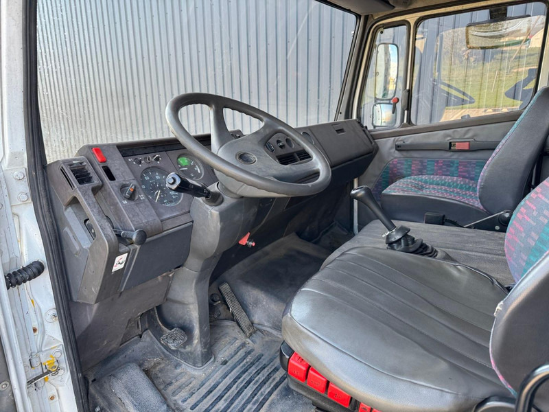 Mercedes-Benz 814 - Lastbil med presenning: billede 5 Mercedes-Benz 814 - Lastbil med presenning: billede 5