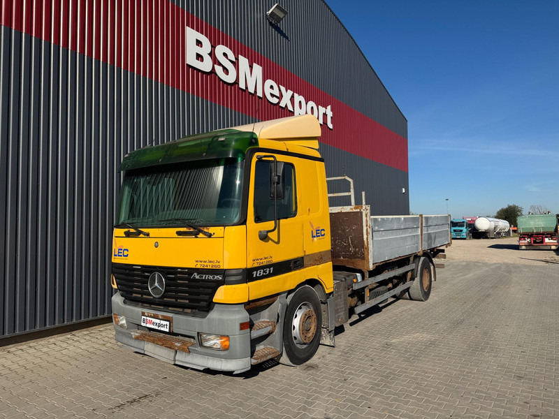 Mercedes-Benz Actros 1831 - Lastbil med lad: billede 1 Mercedes-Benz Actros 1831 - Lastbil med lad: billede 1