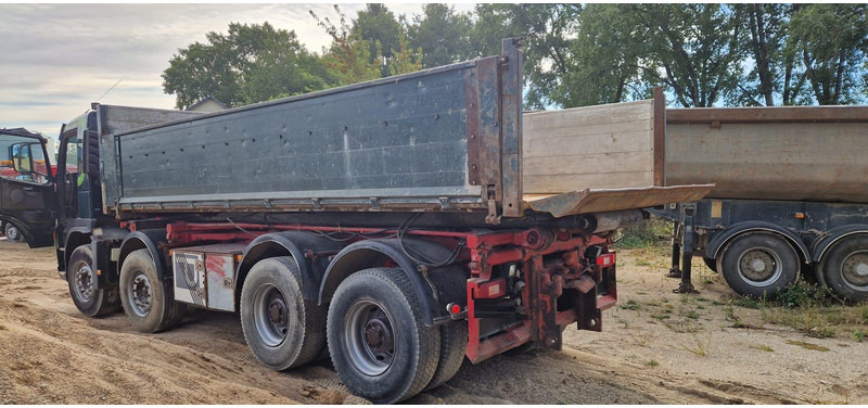 Volvo FM 12 - Lastbil med wirehejs: billede 3 Volvo FM 12 - Lastbil med wirehejs: billede 3