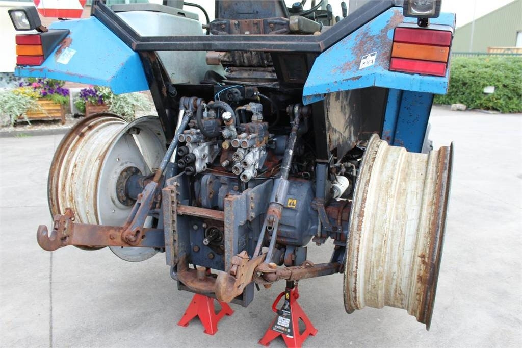 Ford 6640 2WD - Traktor: billede 4 Ford 6640 2WD - Traktor: billede 4