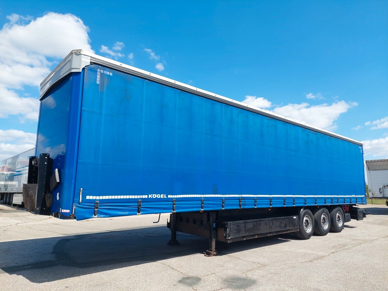 Kögel S24-1 C2V Standard Coil Mulde - Gardintrailer: billede 1 Kögel S24-1 C2V Standard Coil Mulde - Gardintrailer: billede 1