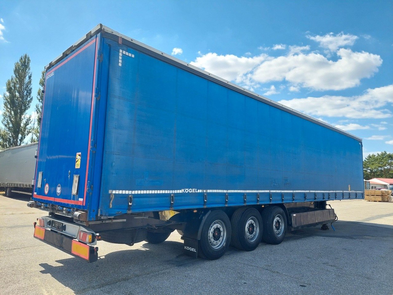 Kögel S24-1 C2V Standard Coil Mulde - Gardintrailer: billede 4 Kögel S24-1 C2V Standard Coil Mulde - Gardintrailer: billede 4