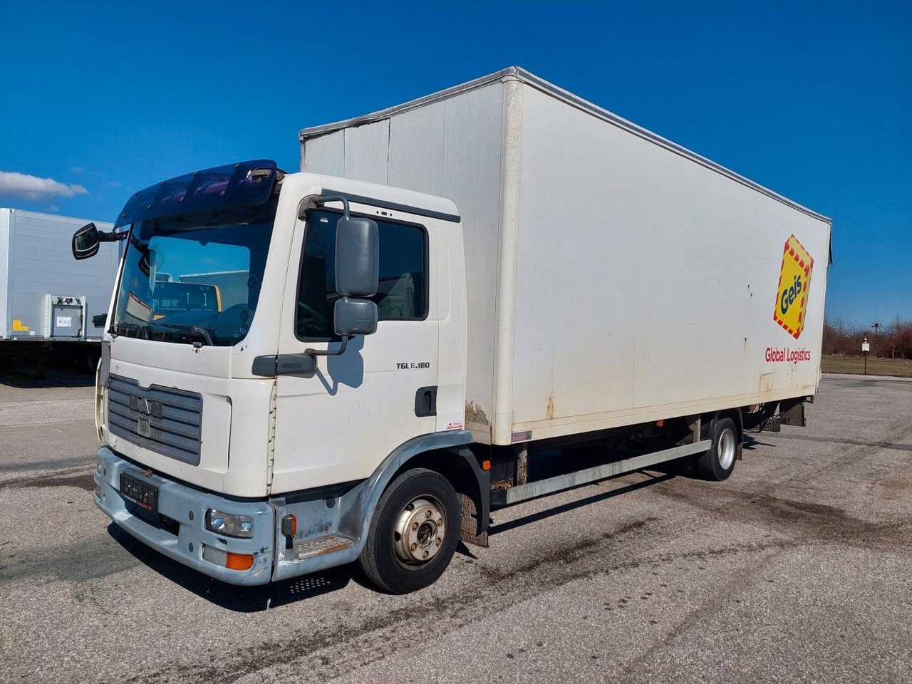 MAN TGL 7.180 4X2 BL - Varebil med kasse: billede 1 MAN TGL 7.180 4X2 BL - Varebil med kasse: billede 1