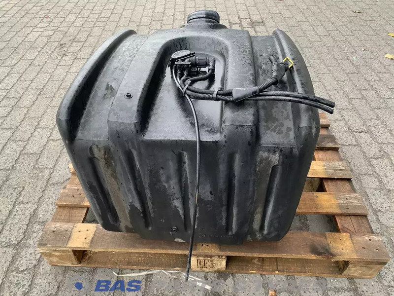 DAF Brandstoftank DAF 170 Liter 1708518 - Brændstoftank for Lastbil: billede 3 DAF Brandstoftank DAF 170 Liter 1708518 - Brændstoftank for Lastbil: billede 3