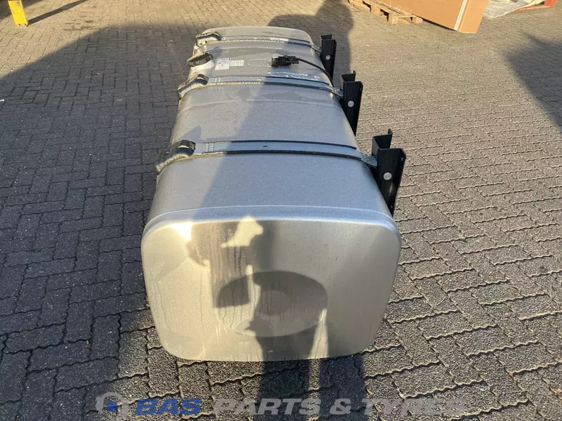 MAN Brandstoftank MAN 700 Liter 81122015710 - Brændstoftank for Lastbil: billede 2 MAN Brandstoftank MAN 700 Liter 81122015710 - Brændstoftank for Lastbil: billede 2